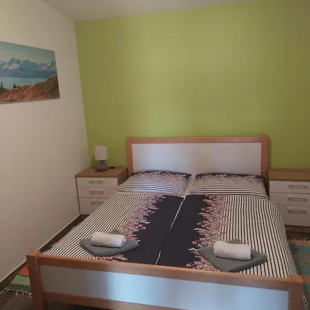 Apartment Aryan 1 *